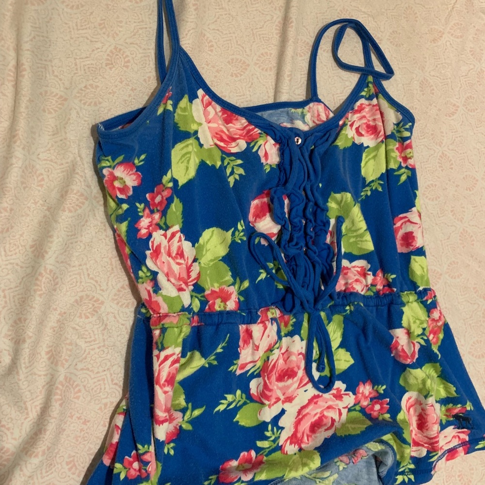 Floral Abercrombie & Fitch tank top